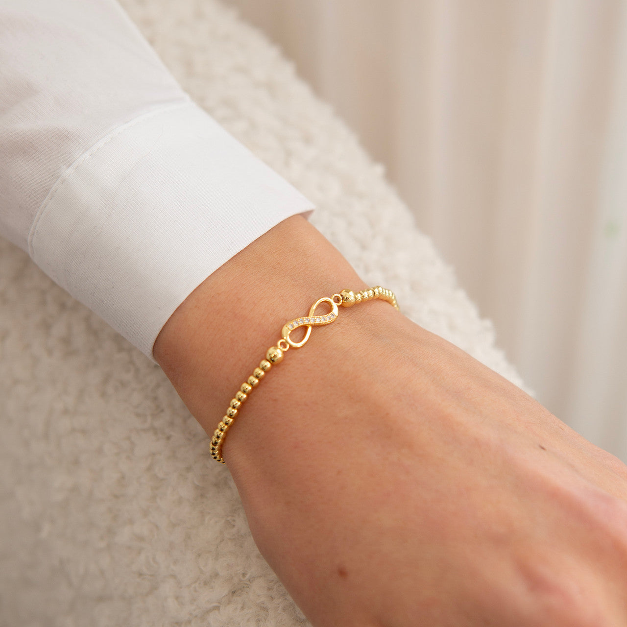 Forever infinity bracelet in gold