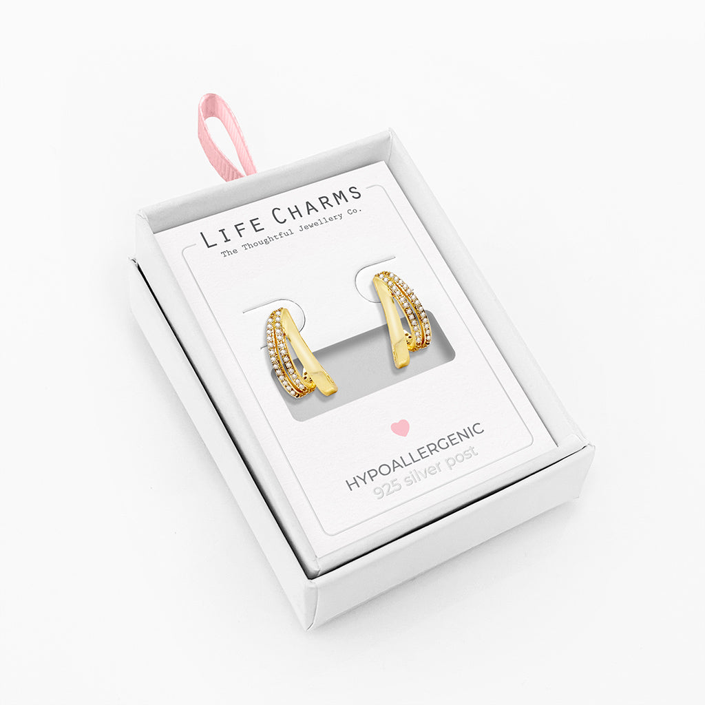 Sparkling drop earrings in gold