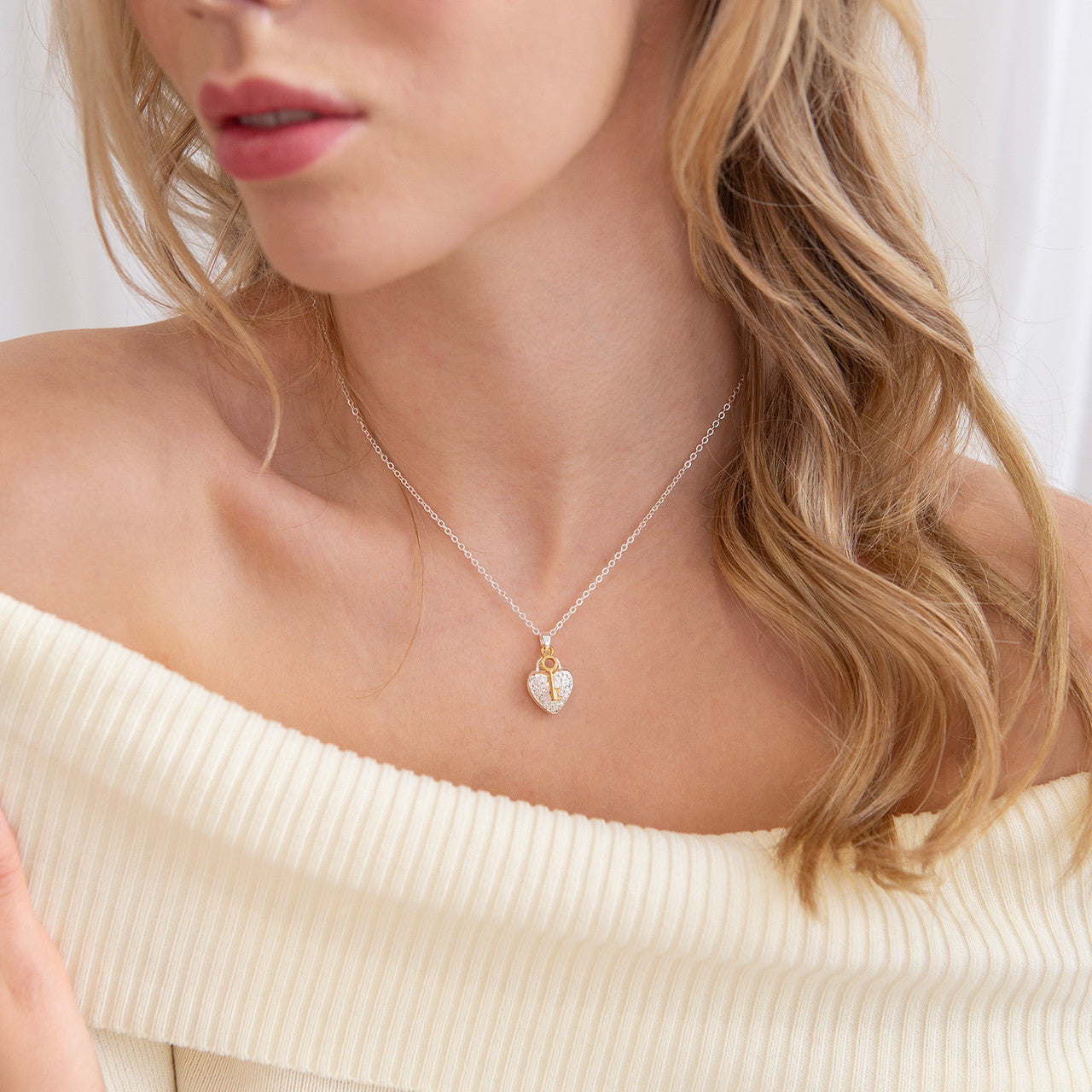 Heart lock & key pendant necklace