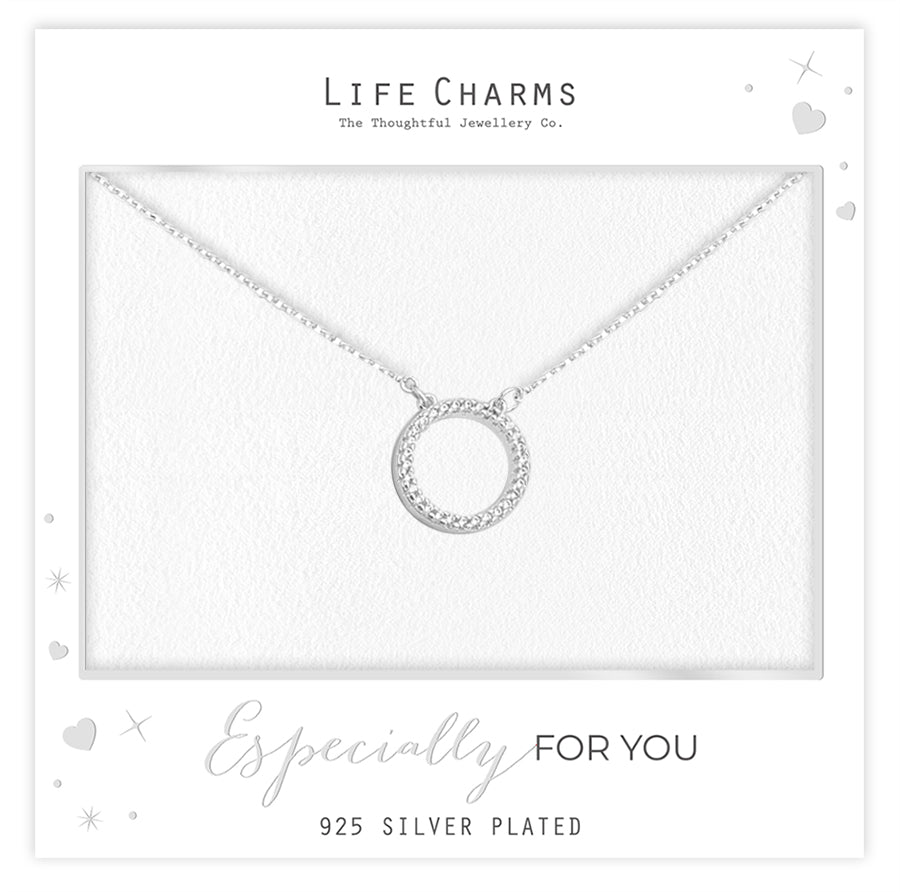 Sparkling circle pendant necklace