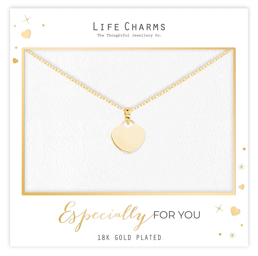 Elegant heart pendant necklace in gold