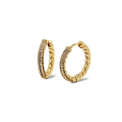 Hoop earrings in gold