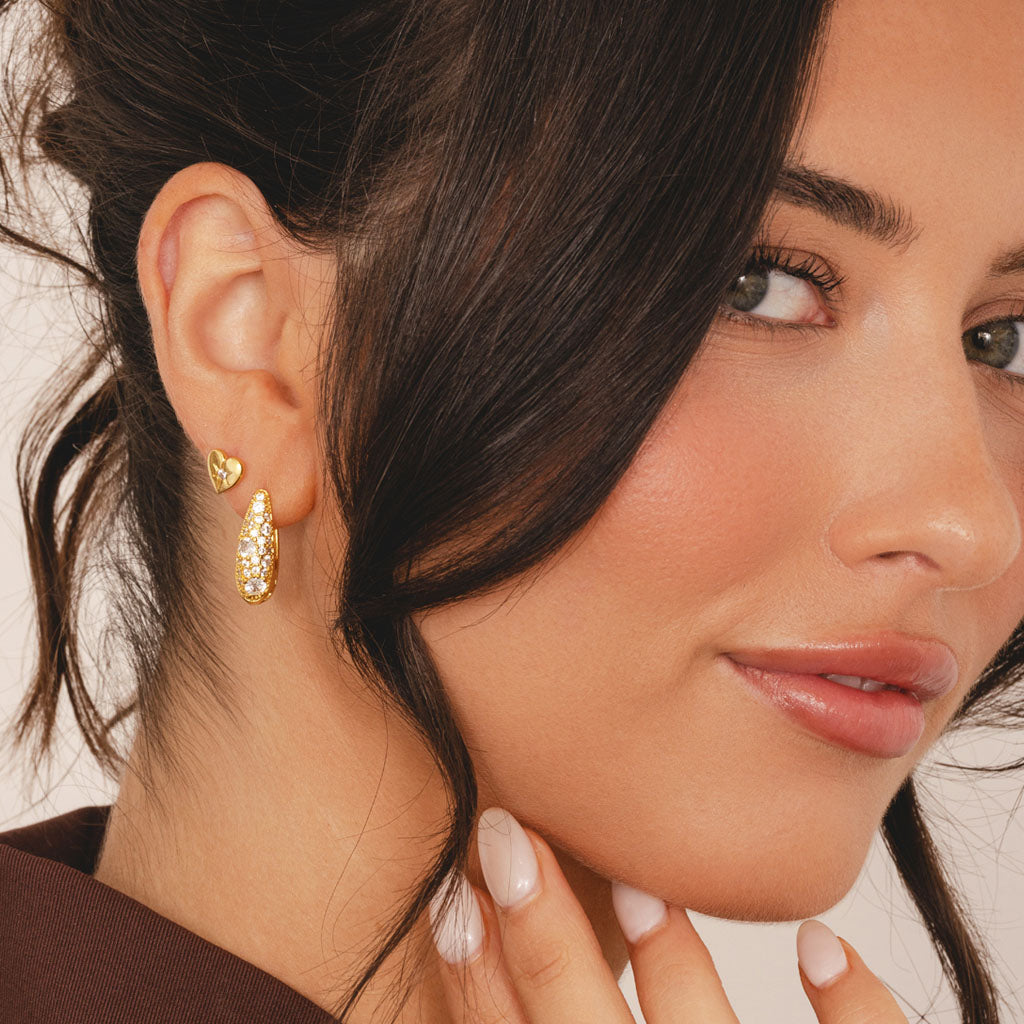 Chunky huggie hoop earrings in gold