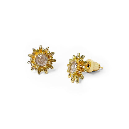 Gold daisy studs