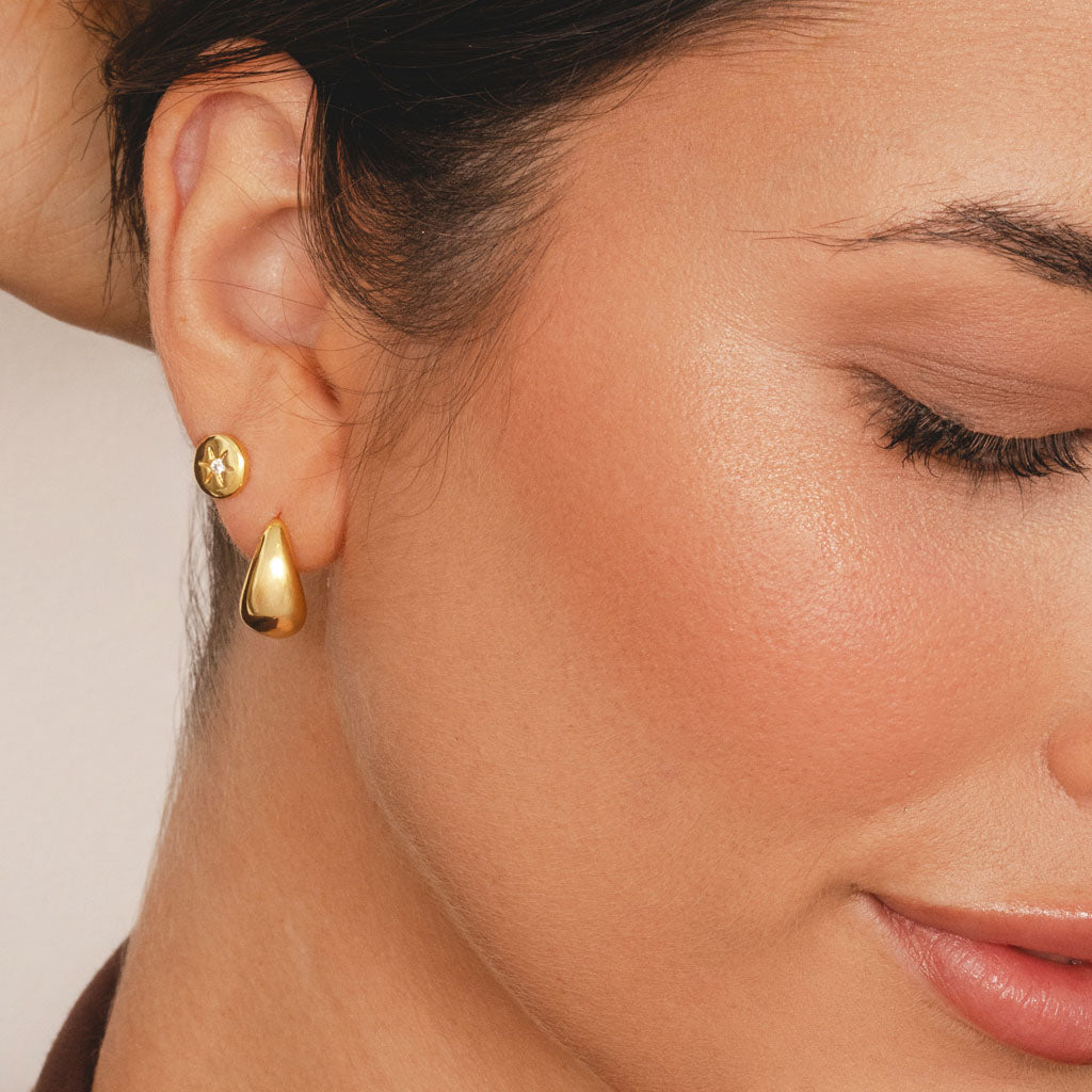 Gold dainty round studs