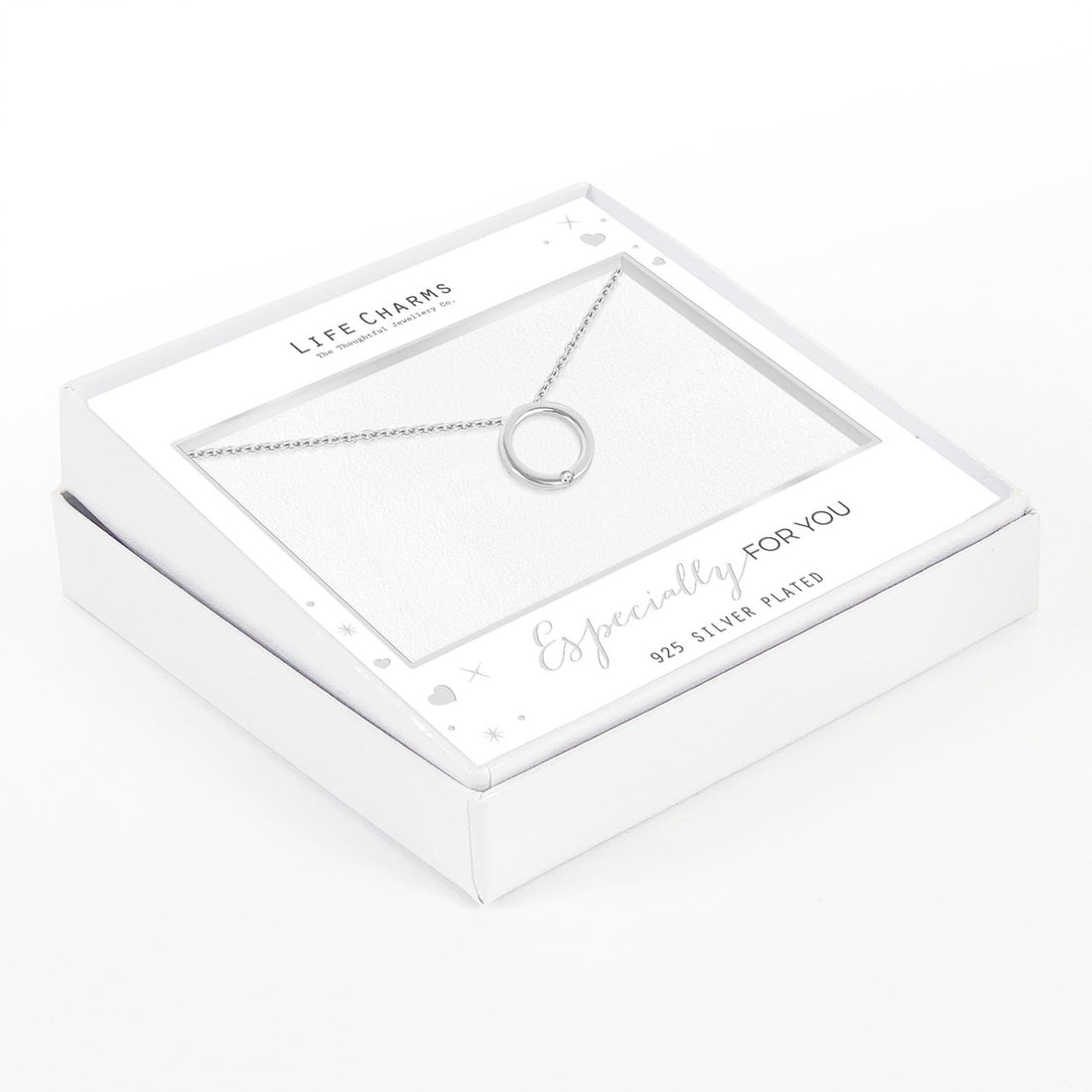 Circle pendant necklace