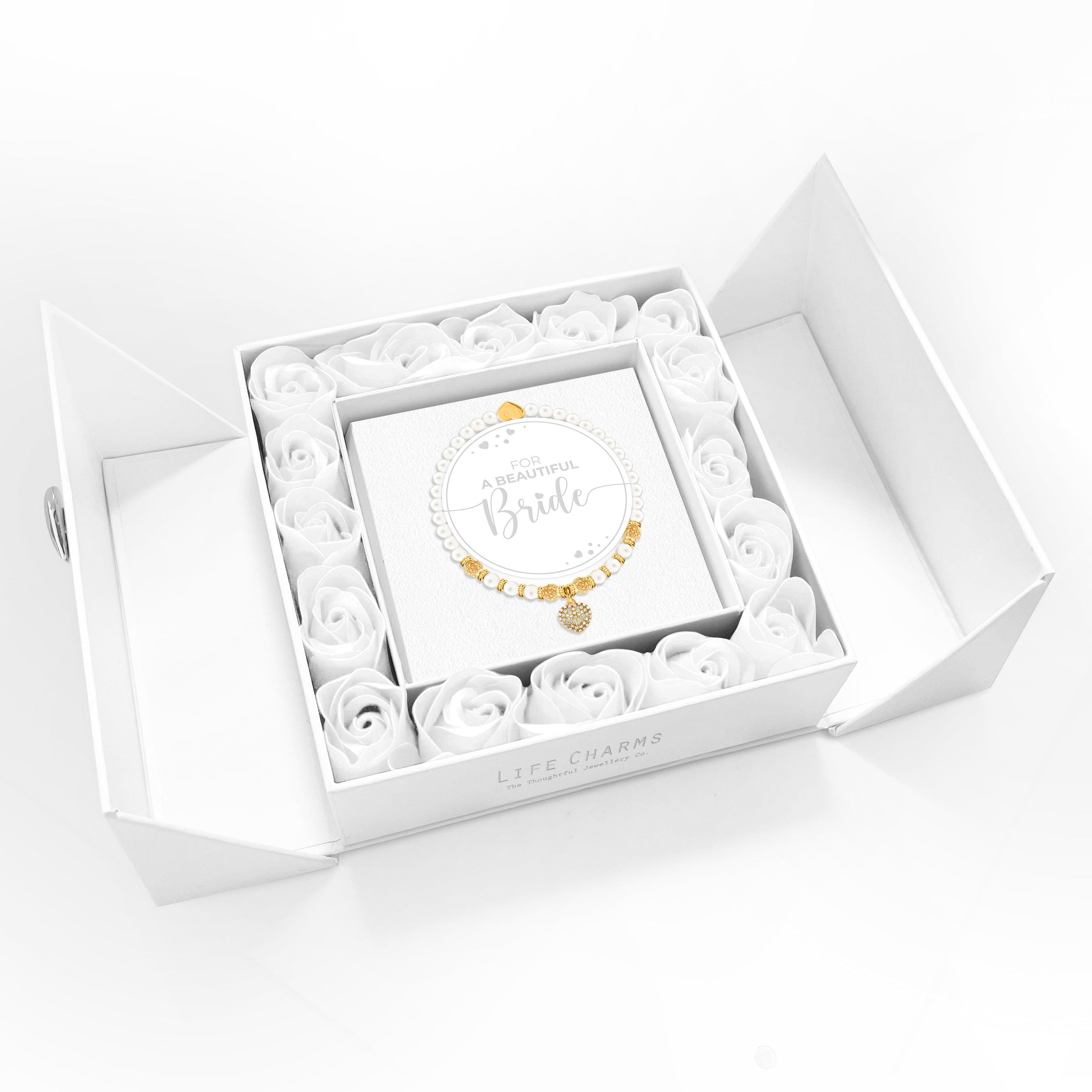 Bride - Freshwater pearls charm bracelet in flower box
