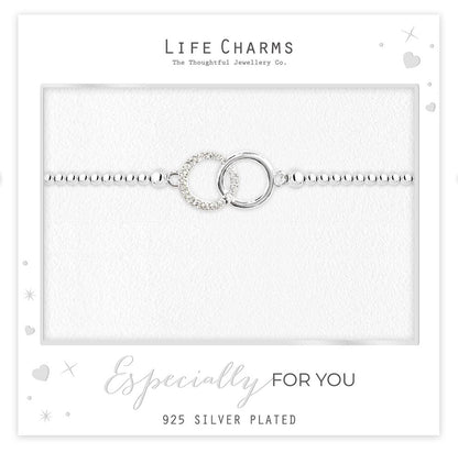 Sparkling circle bracelet